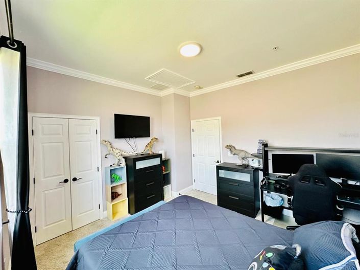 Image No.21-4 Bed Townhouse for sale