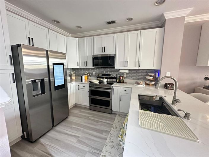 Image No.3-4 Bed Townhouse for sale