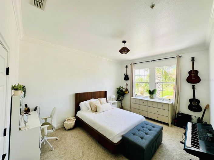 Image No.30-4 Bed Townhouse for sale