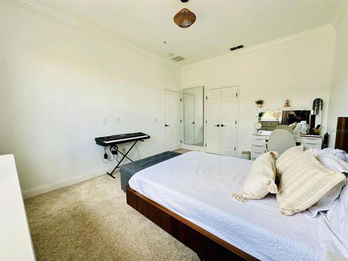 Image No.34-4 Bed Townhouse for sale