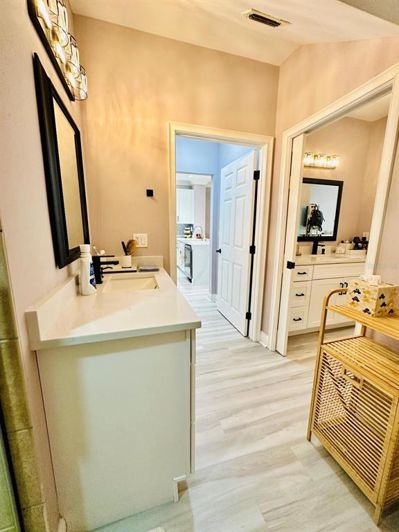 Image No.70-4 Bed Townhouse for sale