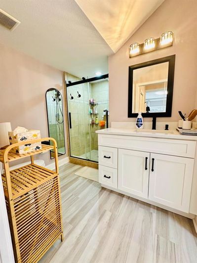 Image No.71-4 Bed Townhouse for sale