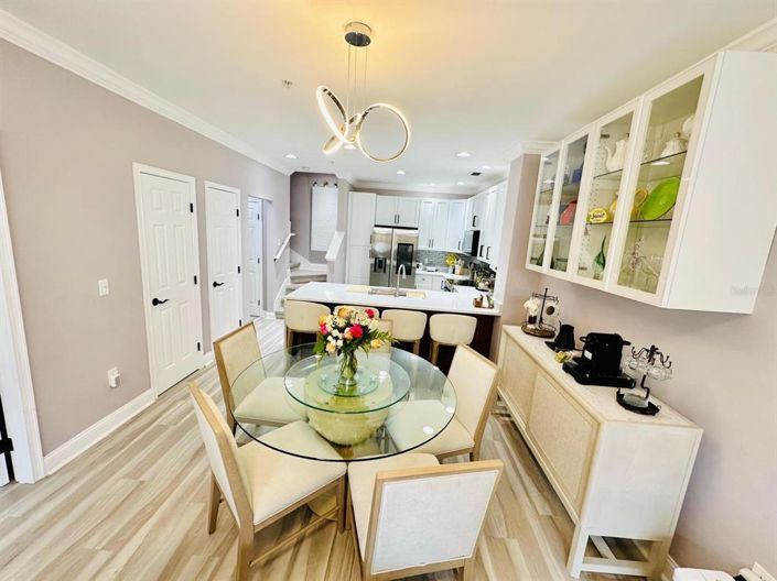 Image No.91-4 Bed Townhouse for sale