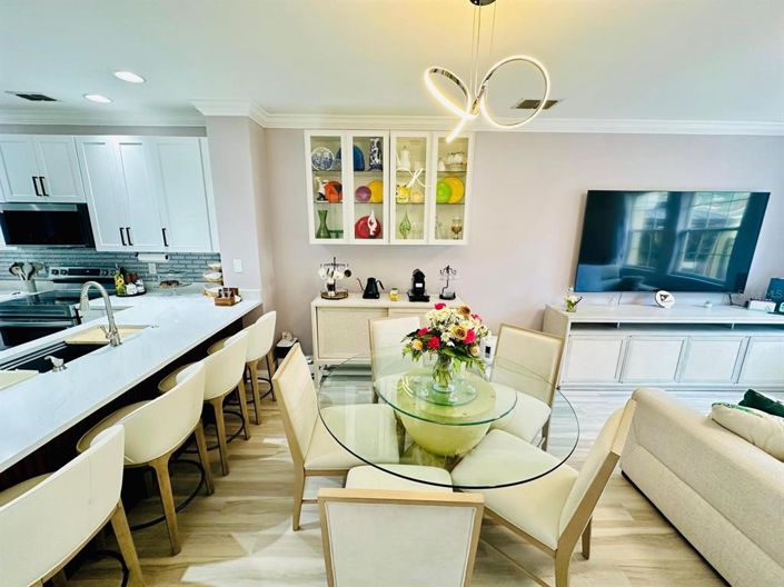 Image No.94-4 Bed Townhouse for sale