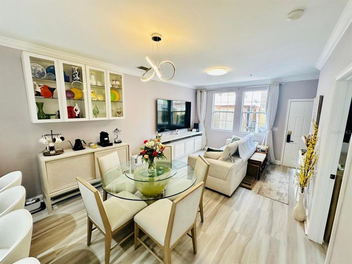 Image No.95-4 Bed Townhouse for sale