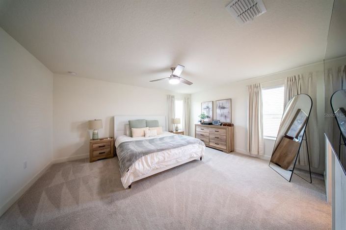 Image No.17-4 Bed Property for sale