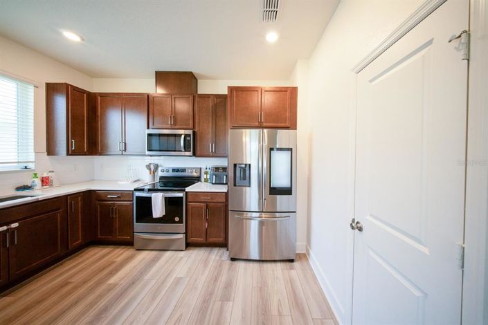 Image No.9-4 Bed Property for sale