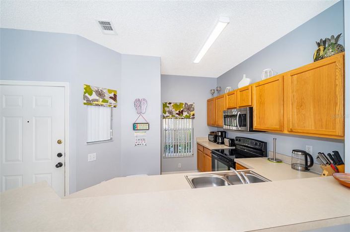 Image No.11-3 Bed Townhouse for sale