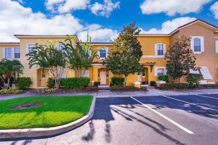 Image No.23-3 Bed Townhouse for sale