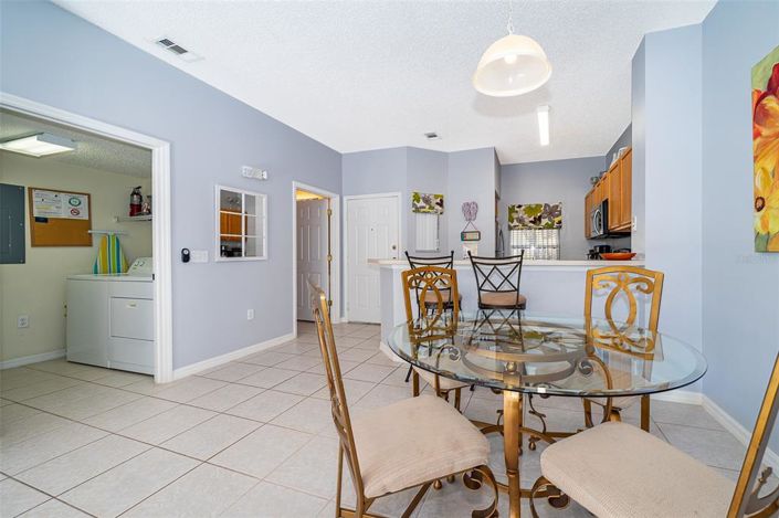 Image No.8-3 Bed Townhouse for sale