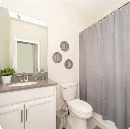 Image No.12-5 Bed Property for sale