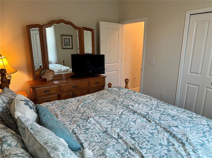 Image No.20-4 Bed Property for sale