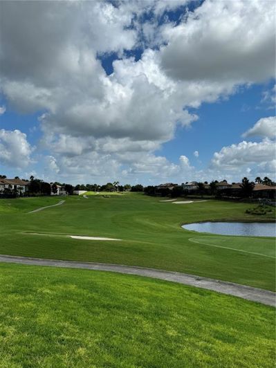 Image No.28-4 Bed Property for sale