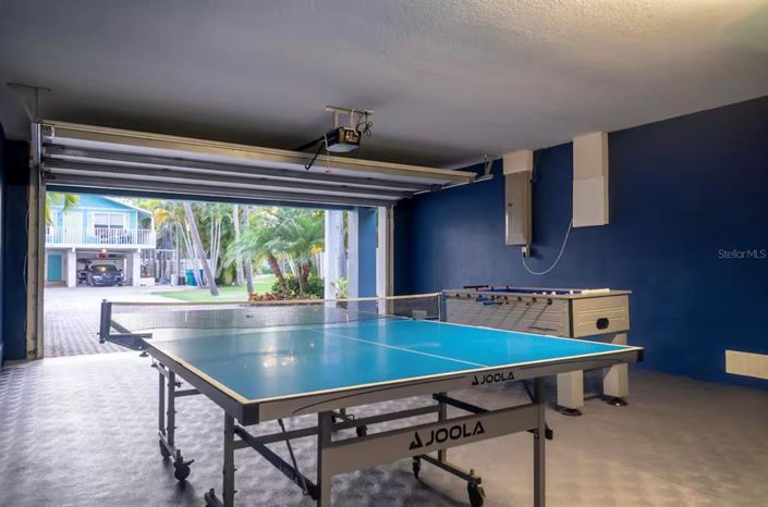 Image No.36-6 Bed Property for sale