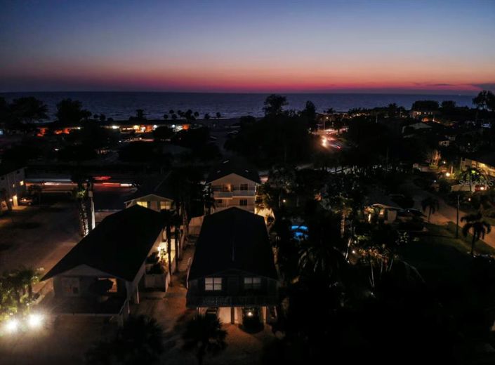 Image No.38-6 Bed Property for sale