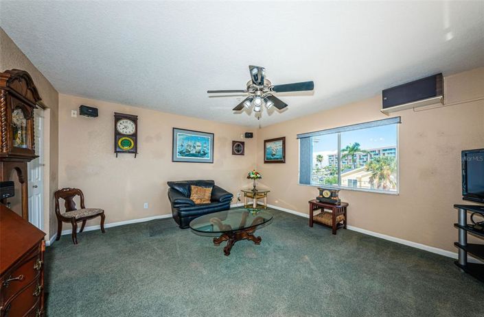 Image No.15-3 Bed Townhouse for sale