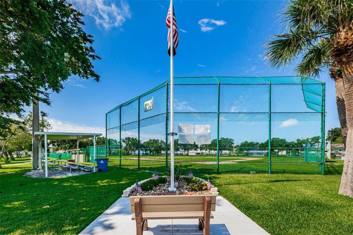 Image No.28-3 Bed Townhouse for sale