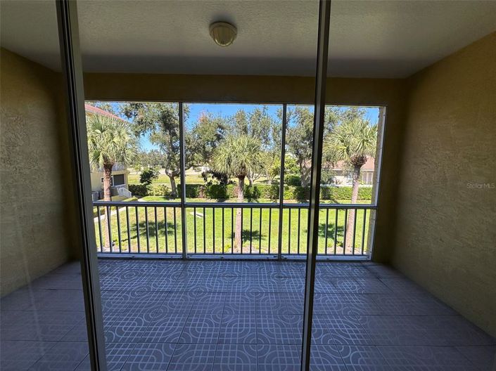 Image No.15-3 Bed Townhouse for sale