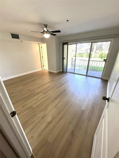 Image No.20-3 Bed Townhouse for sale