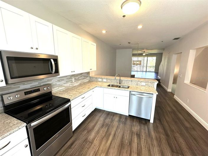 Image No.7-3 Bed Townhouse for sale