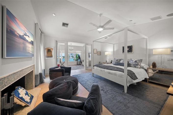 Image No.27-5 Bed Property for sale