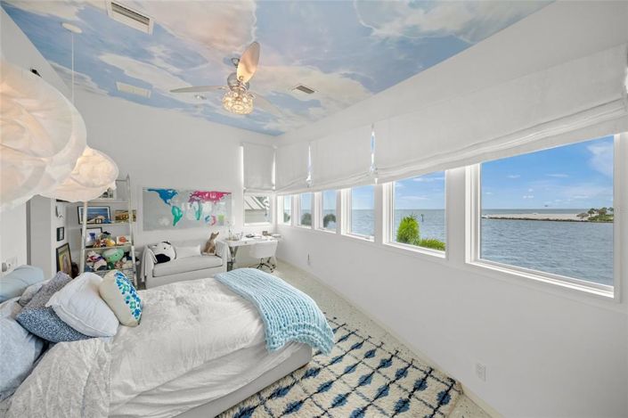 Image No.54-5 Bed Property for sale