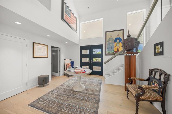 Image No.9-5 Bed Property for sale