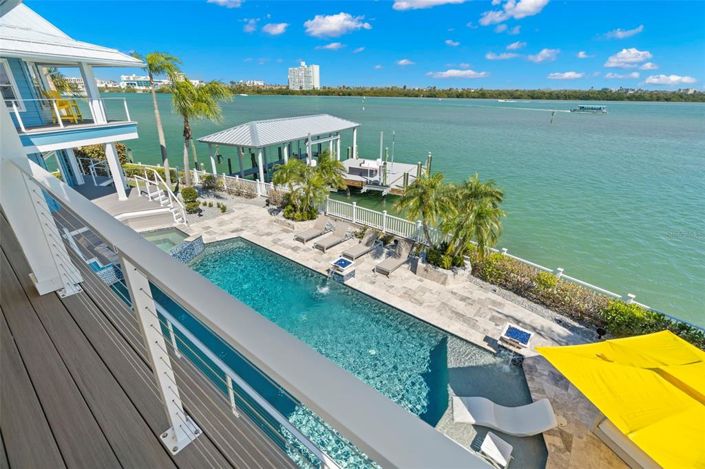 Image No.86-5 Bed Property for sale