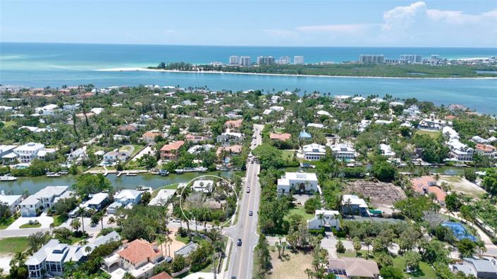 Image No.9-Propriété de 2 chambres à vendre à Sarasota