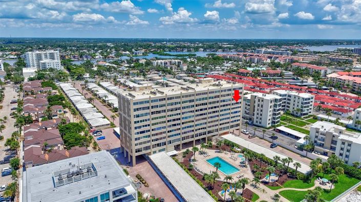 Image No.4-Propriété de 2 chambres à vendre à Sarasota