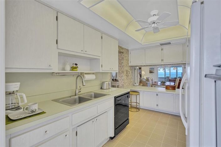 Image No.8-Propriété de 2 chambres à vendre à Sarasota