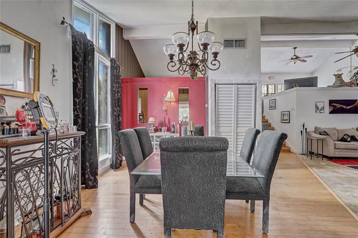 Image No.11-2 Bed Townhouse for sale