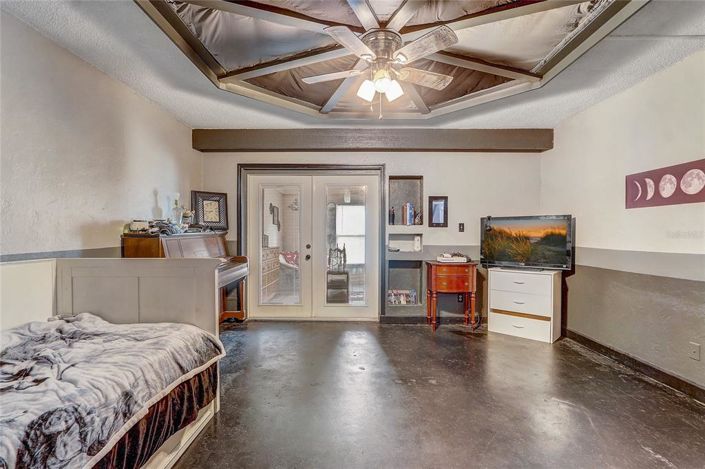 Image No.18-2 Bed Townhouse for sale