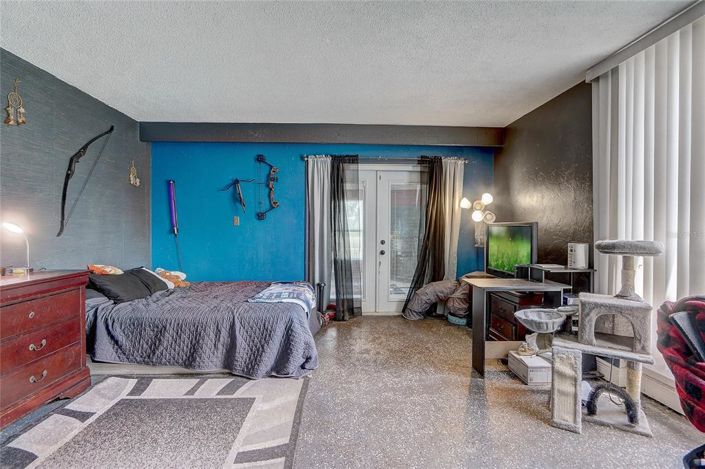 Image No.23-2 Bed Townhouse for sale