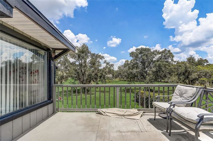 Image No.29-2 Bed Townhouse for sale