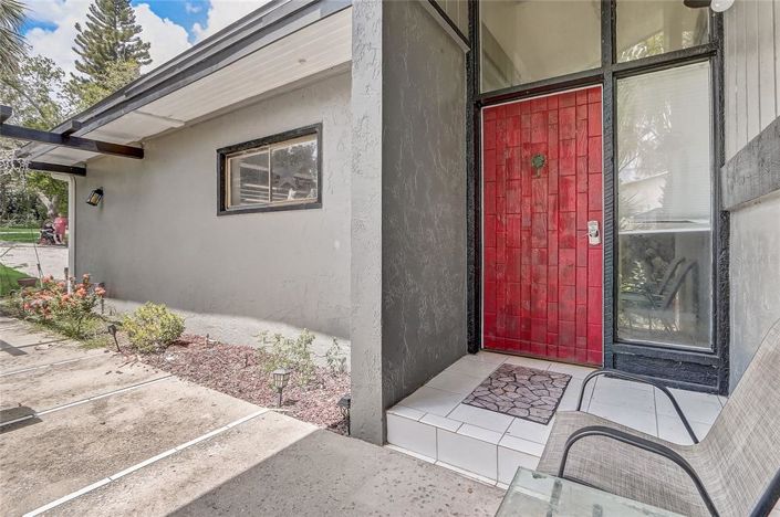 Image No.4-2 Bed Townhouse for sale