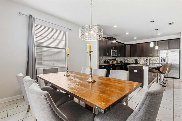 Image No.16-6 Bed Property for sale