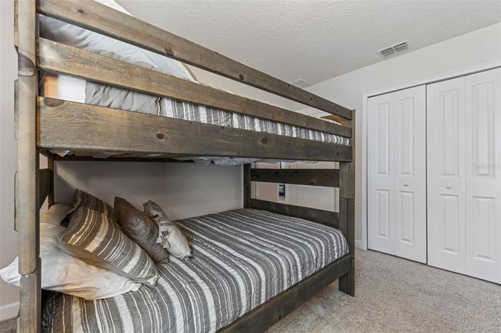 Image No.23-6 Bed Property for sale