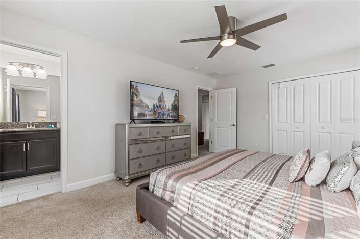 Image No.33-6 Bed Property for sale