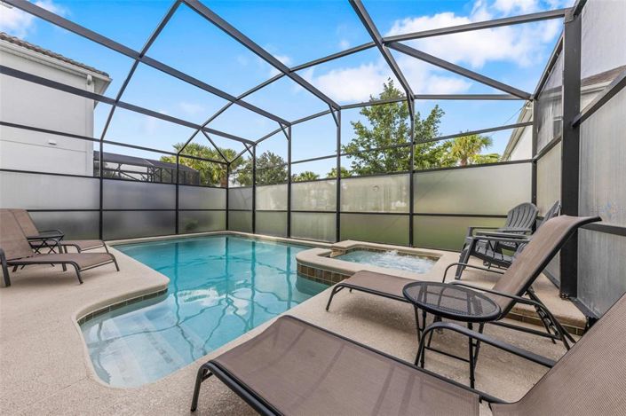 Image No.47-6 Bed Property for sale