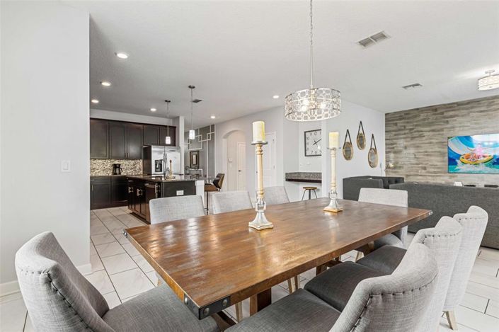 Image No.9-6 Bed Property for sale