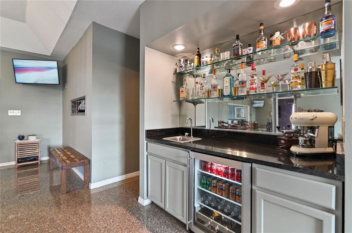 Image No.18-3 Bed Property for sale