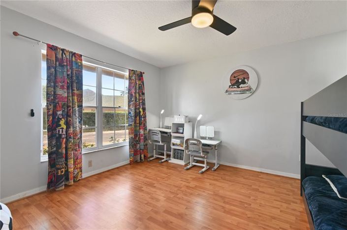 Image No.29-3 Bed Property for sale