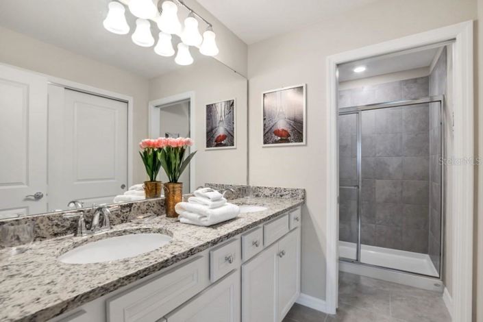 Image No.30-5 Bed Townhouse for sale