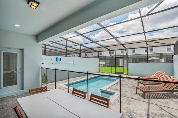 Image No.43-5 Bed Townhouse for sale