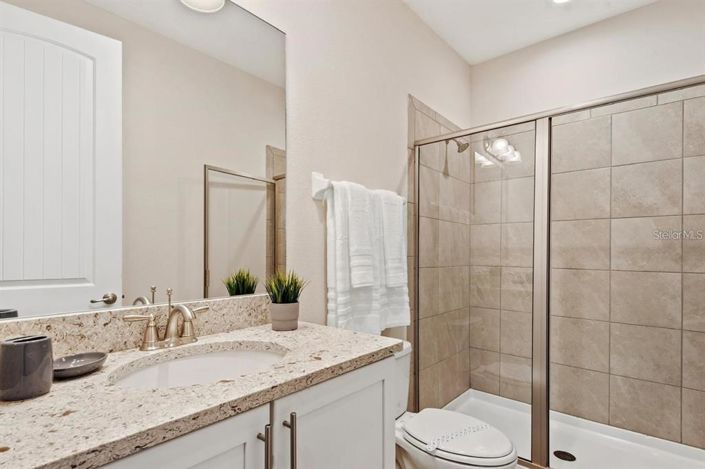 Image No.10-8 Bed Property for sale