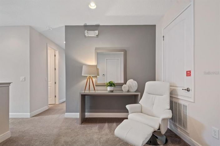 Image No.22-8 Bed Property for sale