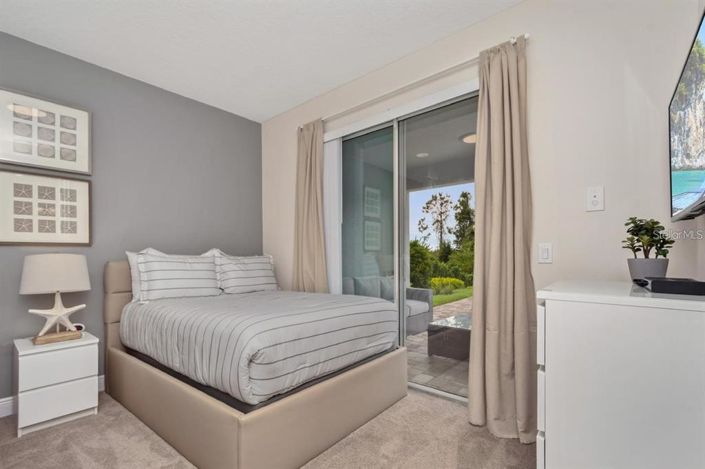 Image No.26-8 Bed Property for sale