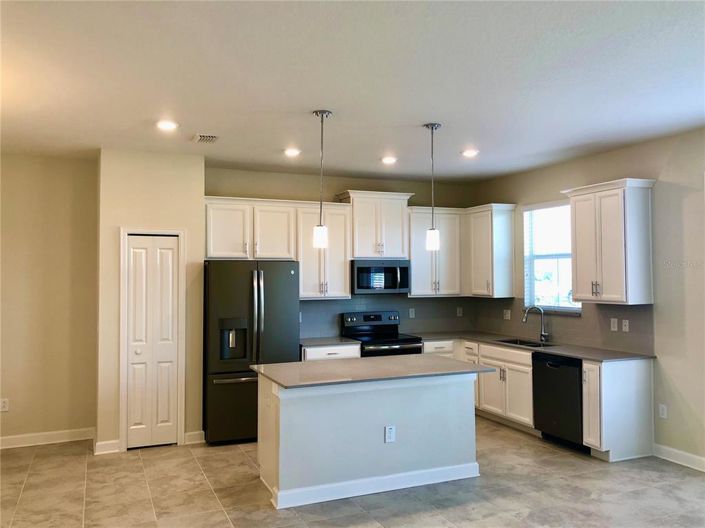 Image No.2-3 Bed Townhouse for sale