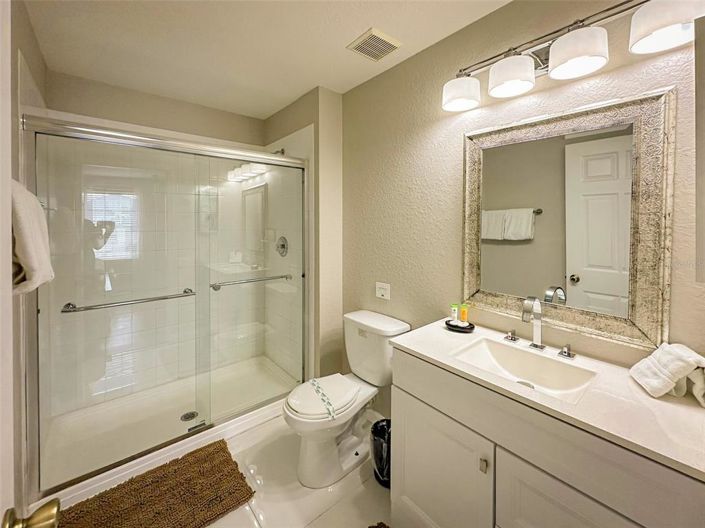 Image No.34-6 Bed Property for sale